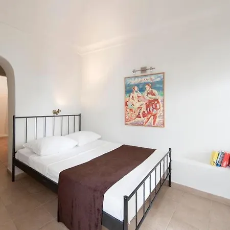 Hotel Gorgona 3*